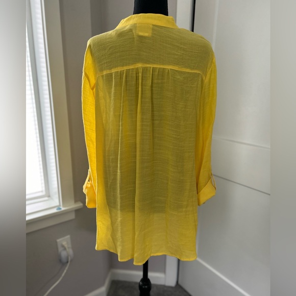 XL Ruby Rd blouse in lemon yellow. Front buttons and pin-tuck details. - Picture 3 of 3